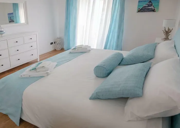 Bay View Apartment